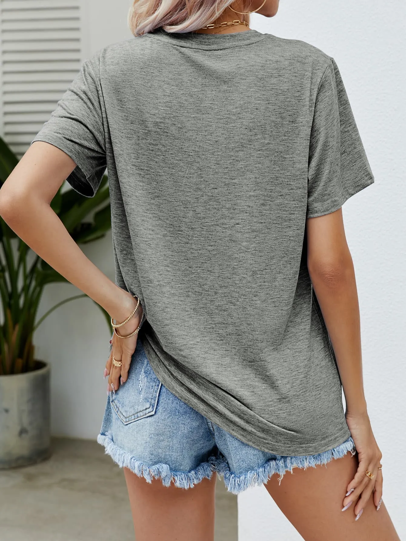WEEKEND Short Sleeve Tee